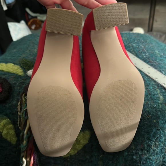 red suede~ish ankle boots. 4in heel - Picture 2 of 4